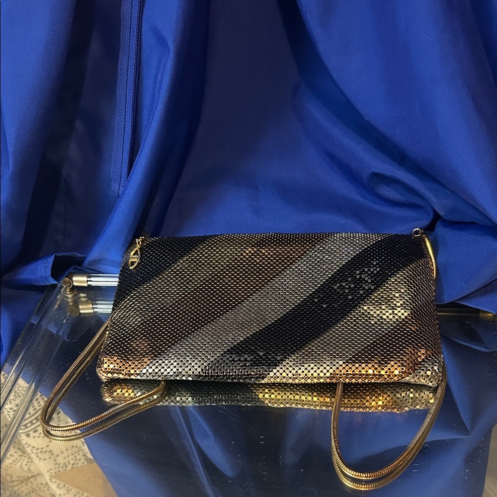 Elegant Black and Gold Women's Clutch